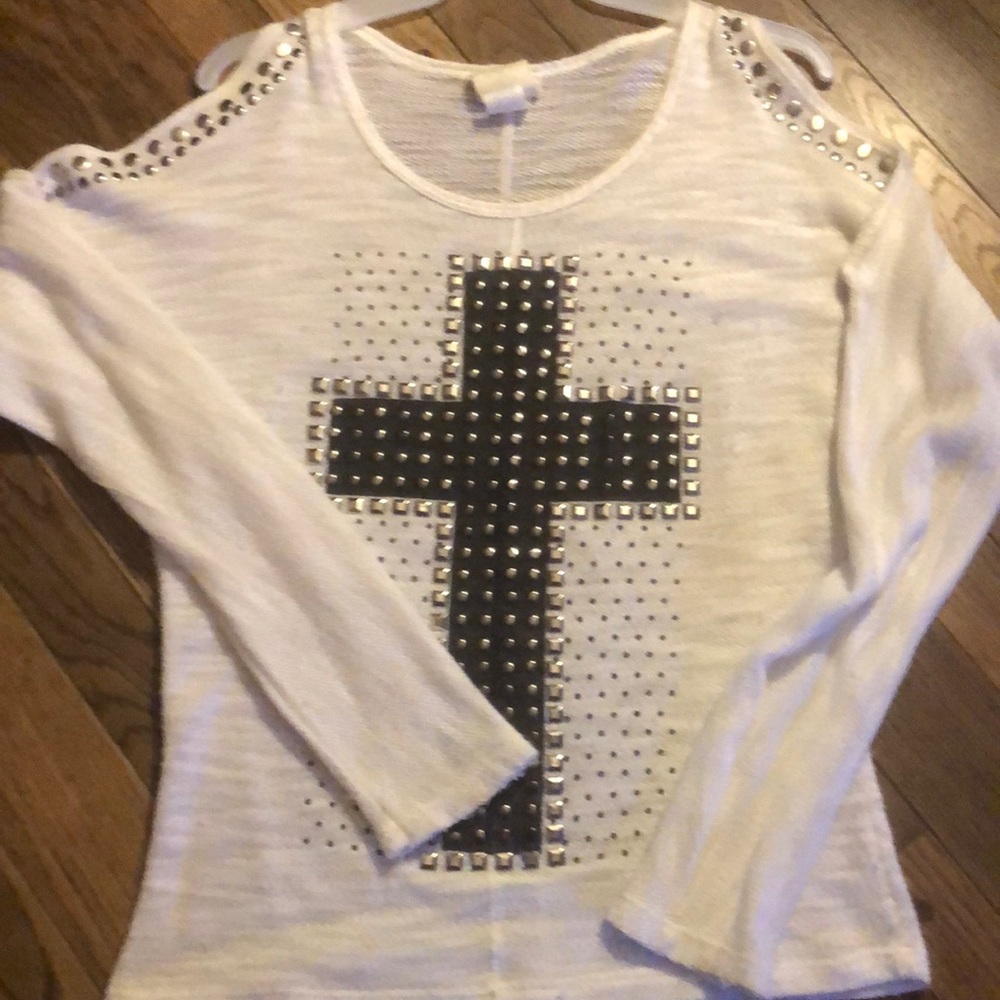 Vocal long sleeve cold shoulder top